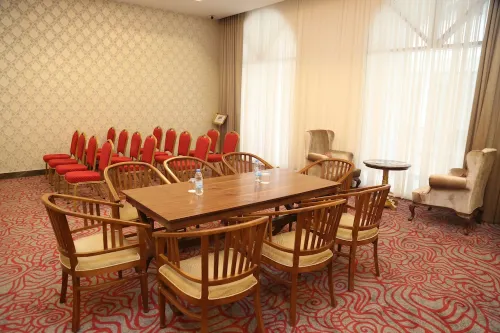 J'Adore Deluxe Hotel & Spa Бизнес-удобства Photos