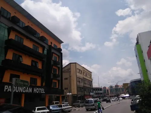 Padungan Hotel À proximité de l'hôtel Photos
