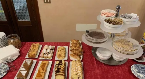 Hotel Tivoli Dining Photos