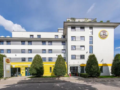 B&B Hotel München City-Nord Esterni Photos