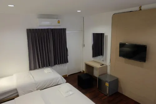 F Plus F Hostel Photos