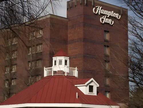 Hampton Inn Frederick Außen Photos