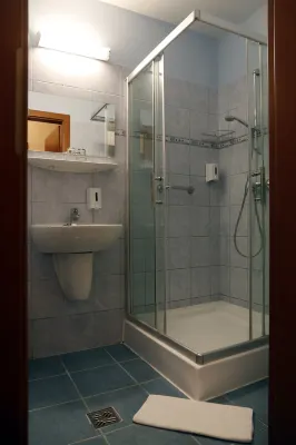 Six Inn Hotel Budapest Camere Photos