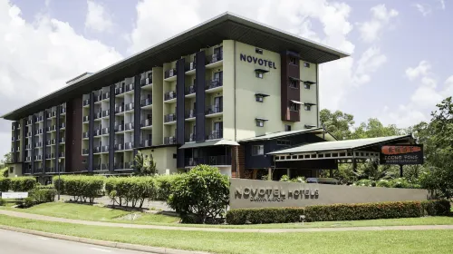 Novotel Darwin Airport Exterior Photos