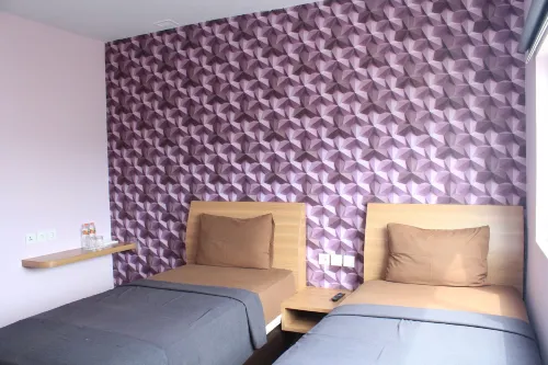 Kama Hotel Kamar Photos