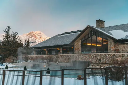 Fairmont Jasper Park Lodge Exterior Photos