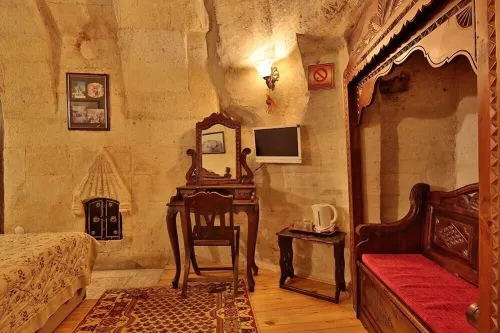 Travel Inn Cave Hotel Photos