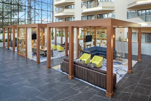 DoubleTree by Hilton Hotel Newark Airport Public Areas Photos
