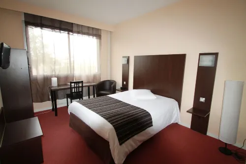 Adonis Lyon Est Hôtel Artys À ne pas manquer Photos