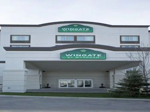 Wingate by Wyndham Calgary Airport Außen Photos