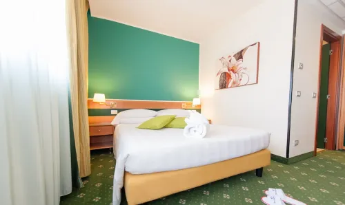 BV Hotel Oly Номера Photos