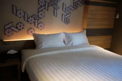 NAP Hotel Bangkok Kamar Photos