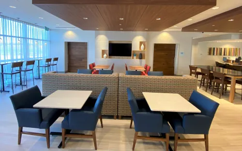 Holiday Inn Express & Suites Aurora Public Areas Photos