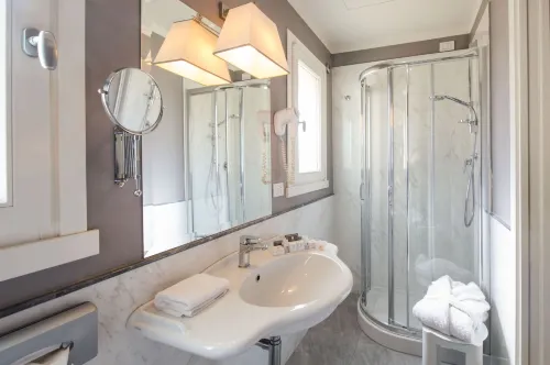 Hotel Rapallo Kamar Photos