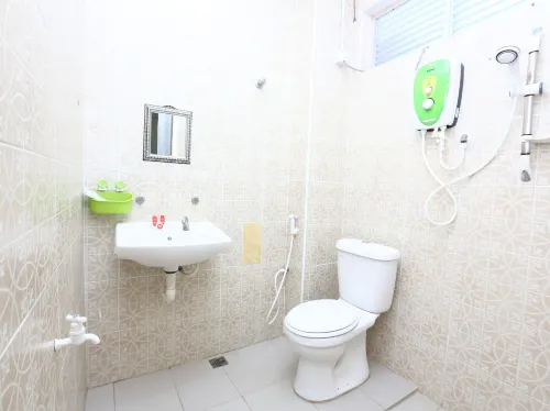 Super OYO 89640 Hotel Pelangi Marang Chambres Photos
