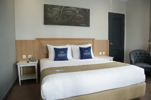 Hotel Dafam Semarang Zimmer Photos