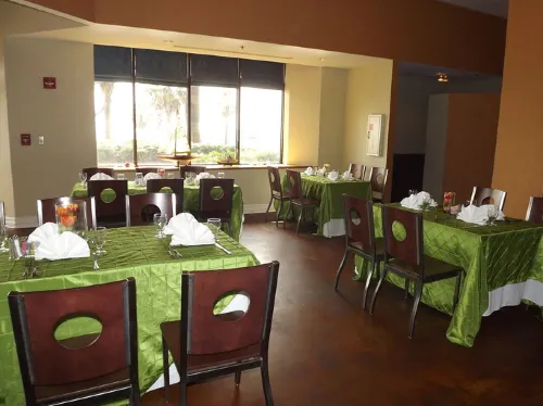 Holiday Inn Corpus Christi Downtown Marina Restauration Photos