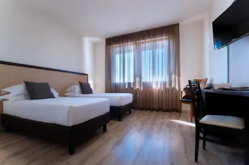 CDH Hotel Modena Photos