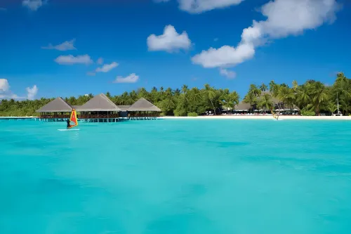 Medhufushi Island Resort Exterior Photos