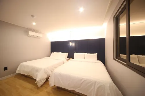 The Stone Bridge Hotel Sasang Rooms Photos