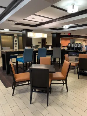 Comfort Inn & Suites Mt. Holly - Westampton Restauration Photos