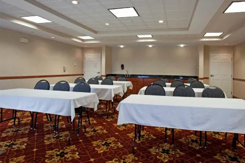 Holiday Inn Express & Suites Longmont - Boulder Area Espaces Affaires Photos