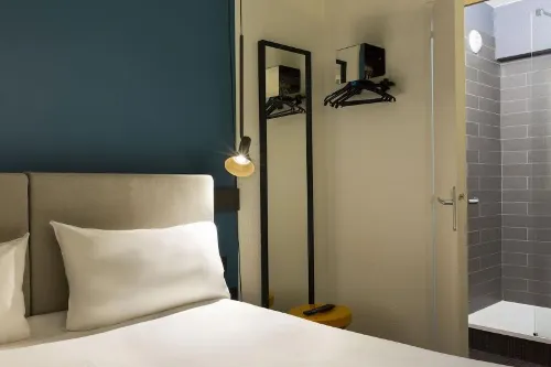 Ibis Marseille Centre Prefecture Huoneet Photos