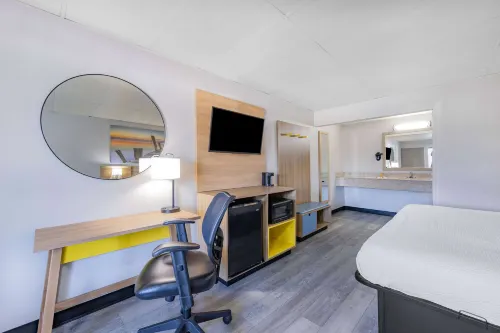 Days Inn by Wyndham Fredericksburg North Photos