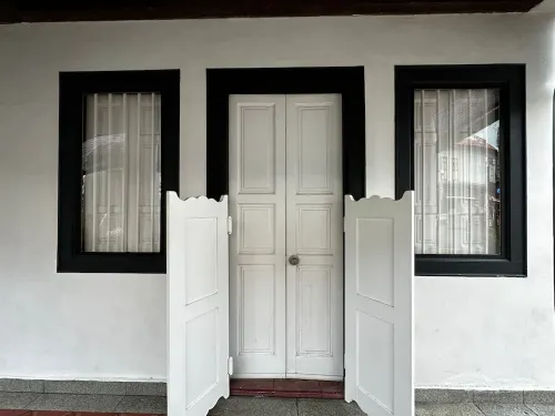 Check-Inn at Little India Photos
