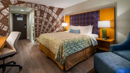 Best Western Premier Toronto Airport Carlingview Hotel Kamar Photos