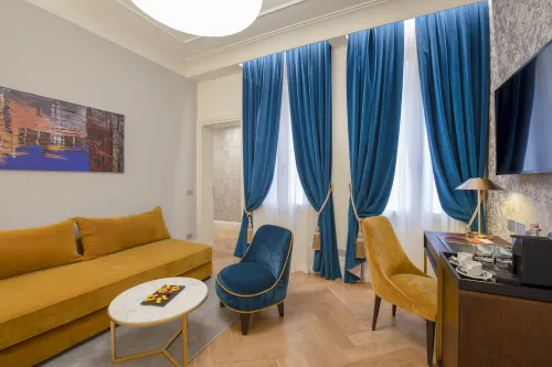 H10 Palazzo Canova Rooms Photos