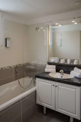 Tulip Inn Honfleur Residence Camere Photos