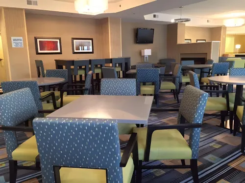 Holiday Inn Express Chicago NW - Arlington Heights Restauration Photos
