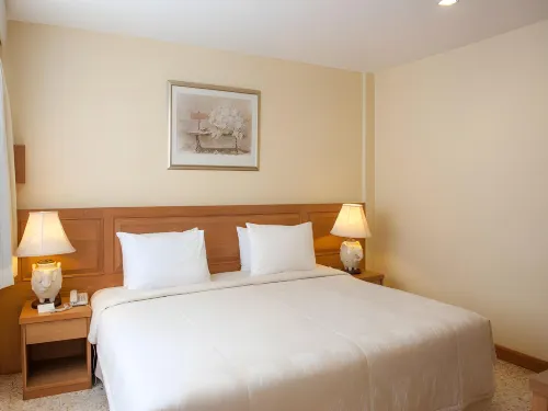 Lido Beach Hotel Pattaya Zimmer Photos