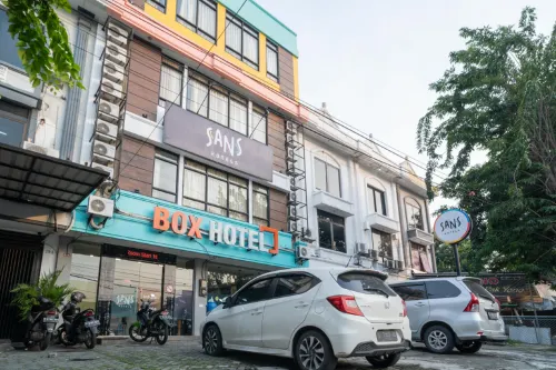 Sans Hotel Kupang Indah Surabaya Eksterior Photos