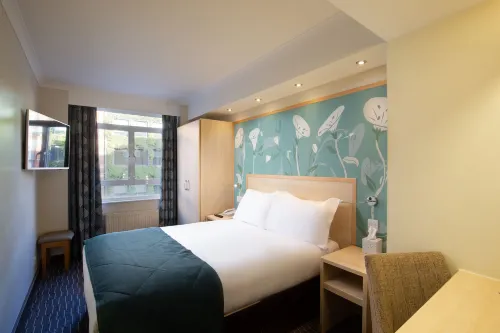 Bedford Hotel Photos