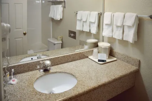 Quality Inn Yosemite Valley Gateway Rooms Photos