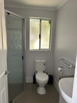 Mandurah Coastal Holiday Park Rum Photos