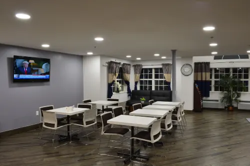 Microtel Inn & Suites by Wyndham BWI Airport Baltimore Mahlzeiten Photos