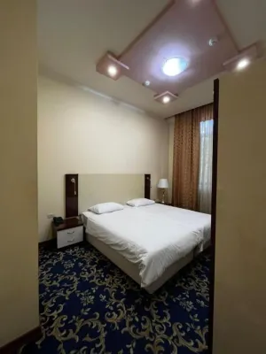 Royal Plaza by Stellar Hotels, Yerevan Номера Photos