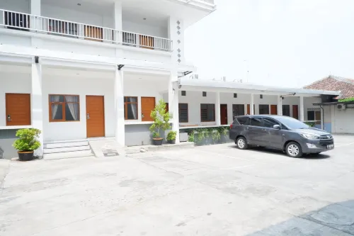 Hotel Netral Jombang Eksterior Photos