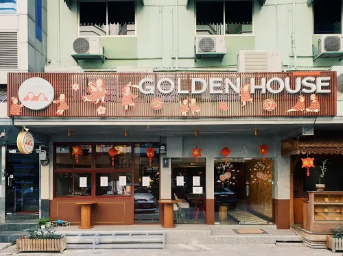 Golden House À ne pas manquer Photos