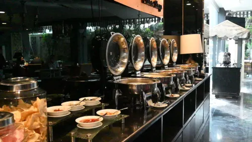 Amaroossa Cosmo Jakarta Dining Photos