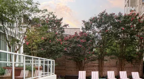 Generator Hotel Washington DC Exterior Photos
