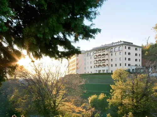 Resort Collina d'Oro Agra À proximité de l'hôtel Photos