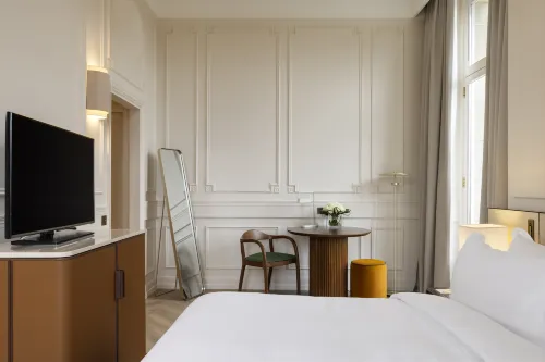 InterContinental Chantilly Chateau Mont Royal Rooms Photos