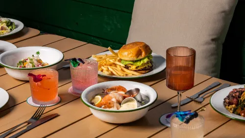 Palm Tree Club Miami Hotel Dining Photos