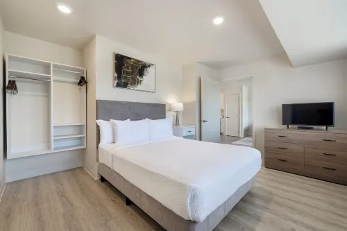 Soka Suites Dallas - Las Colinas Rooms Photos