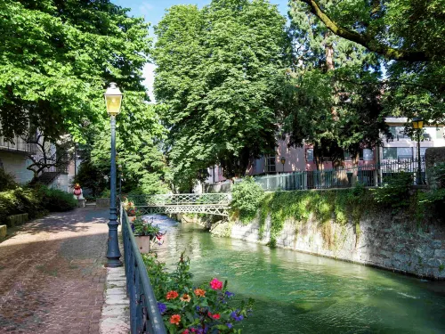 Ibis Annecy Centre Vieille Ville Near Hotel Photos