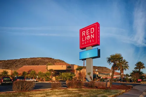 Red Lion Hotel & Conference Center St. George, UT Exterior Photos